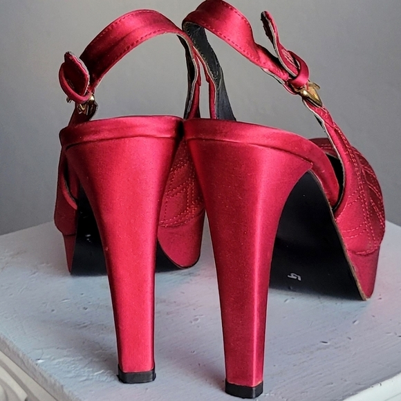 STUART Weitzman Slingback Heels Satin Pumps - Picture 7 of 12
